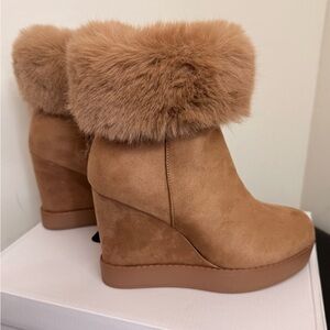 NWT BAMBOO Women's Tan Wedge Boots with Faux Fur Trim